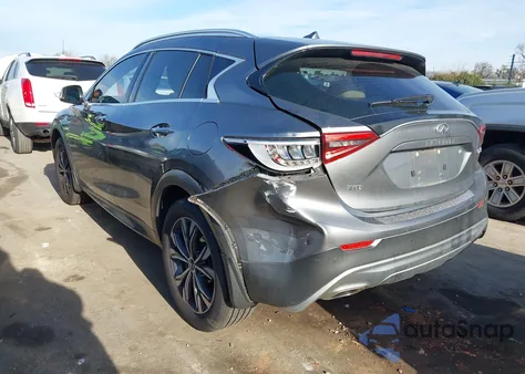 2018 Infiniti Qx30 Premium z USA, uszkodzony, nr VIN SJKCH5CR2JA057564